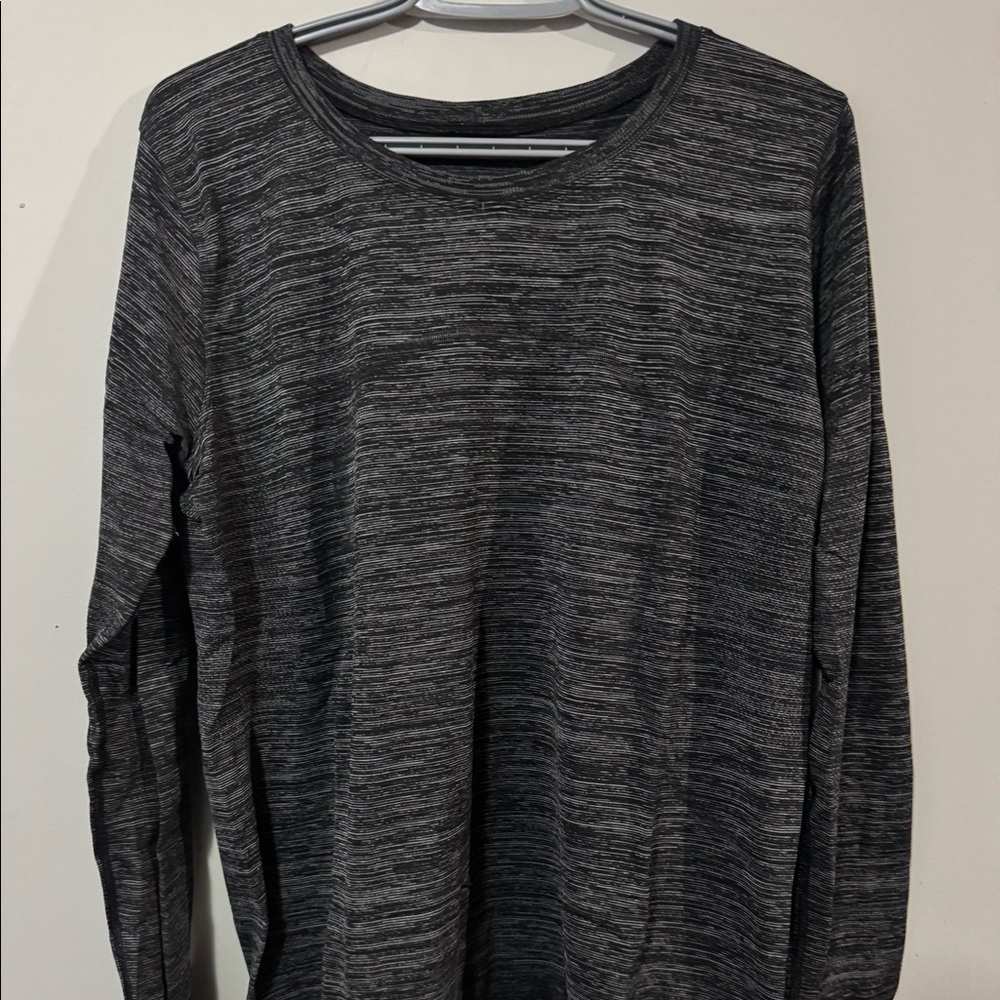 Swiftly Relaxed Long Sleeve